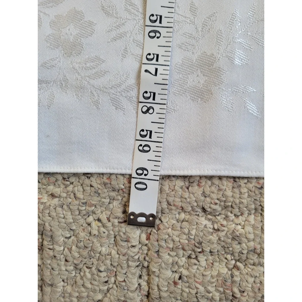 Vtg White‎ Floral Metallic Home Dining Tablecloth & Napkins 60